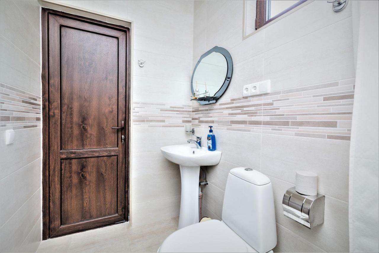 Tinikos Guest House Telavi Exterior photo